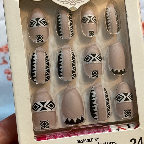 Kiss Medium Length Fake Nails 3-Box Bundle - Picture 6 of 11